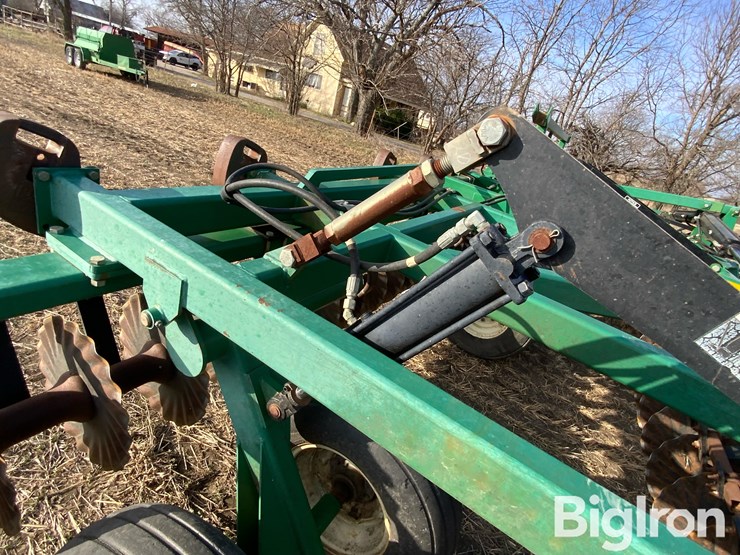 great-plains-3000tt-image-19