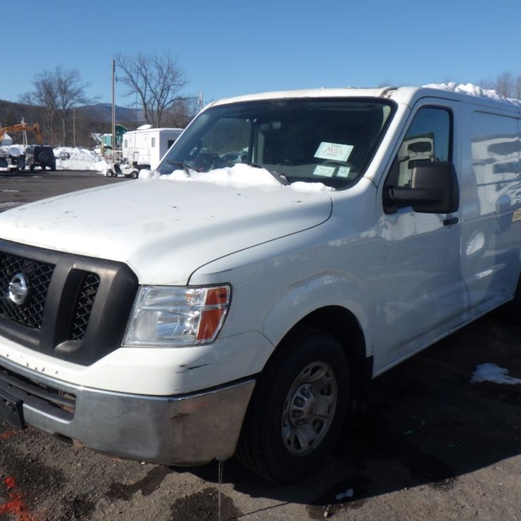 2013 NISSAN NV2500