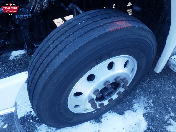 2019-freightliner-cascadia-125-image-19