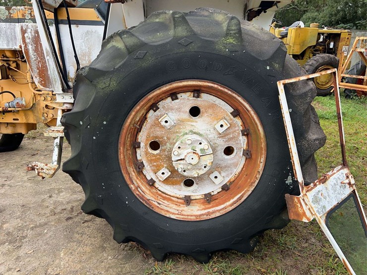 minneapolis-moline-g1050-image-58