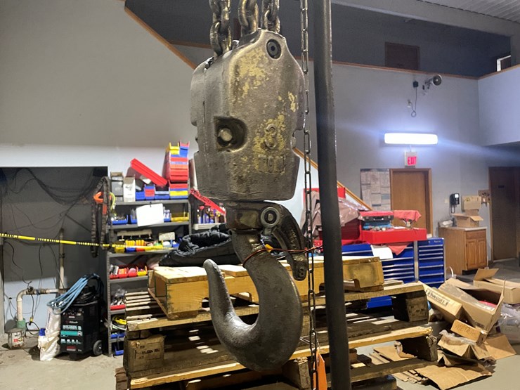 #5986-•-yale-18480-3-ton-chain-hoist-image-3