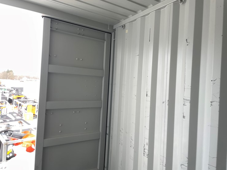 #200-•-40'-high-cube-multi-door-shipping-container-image-23