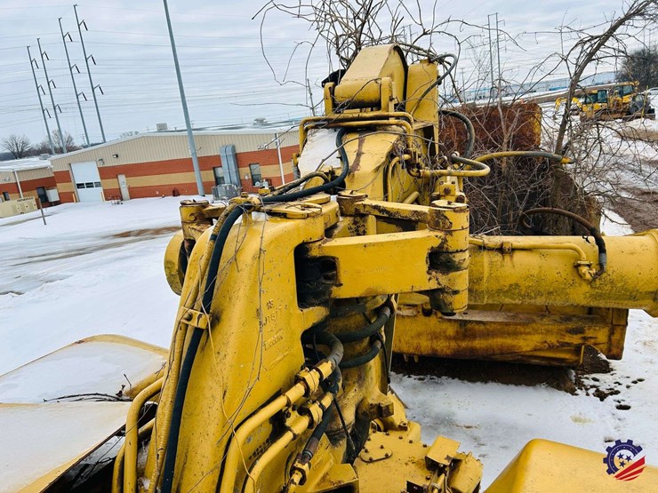 caterpillar-621-image-81