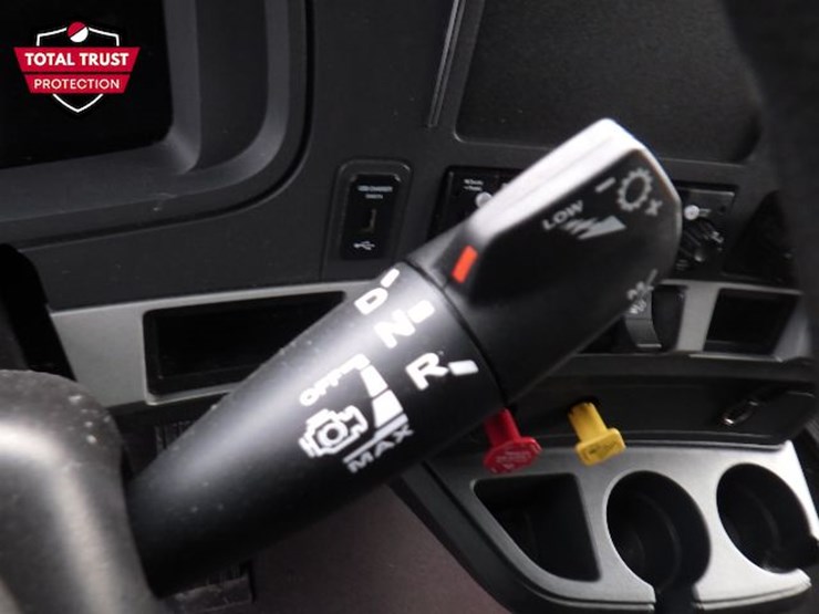 2022-kenworth-t680-image-18