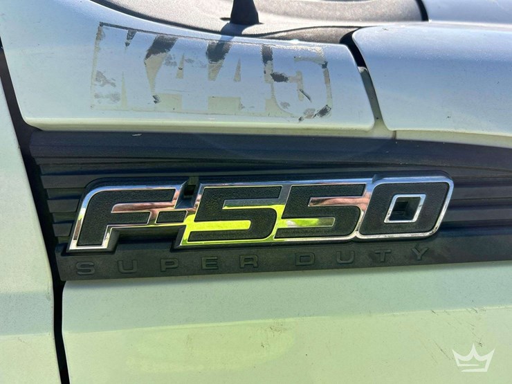 2015-ford-f550-image-34