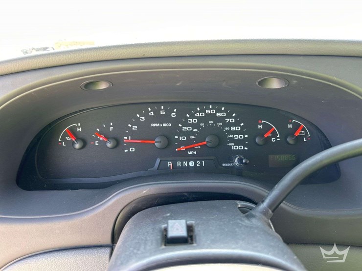 2008-ford-cargo-image-15