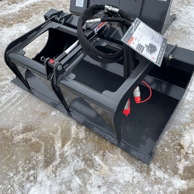 #2345 • Wolverine Mini Skid Steer Stump Grapple