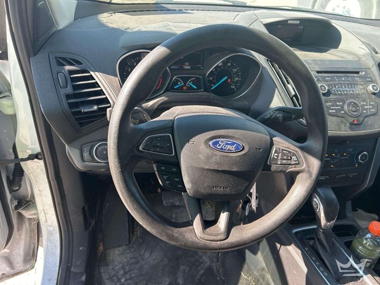 2017-ford-escape-image-11