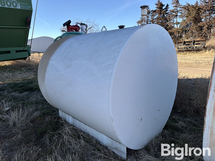 500-gallon-fuel-tank-w/pump-&-meter-image-6