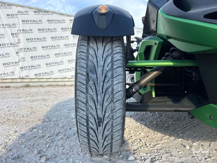 2012-can-am-spyder-motorcycle-image-25