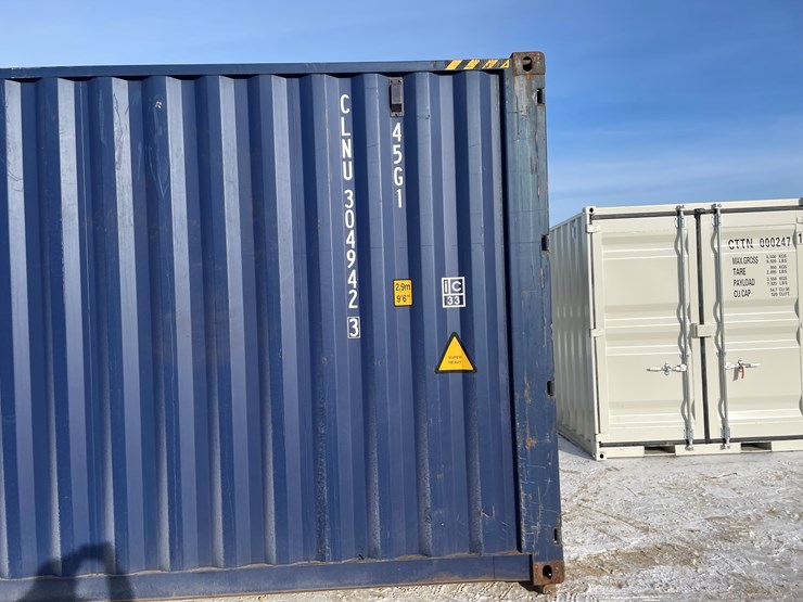 #202-•-40'-high-cube-shipping-container-image-8