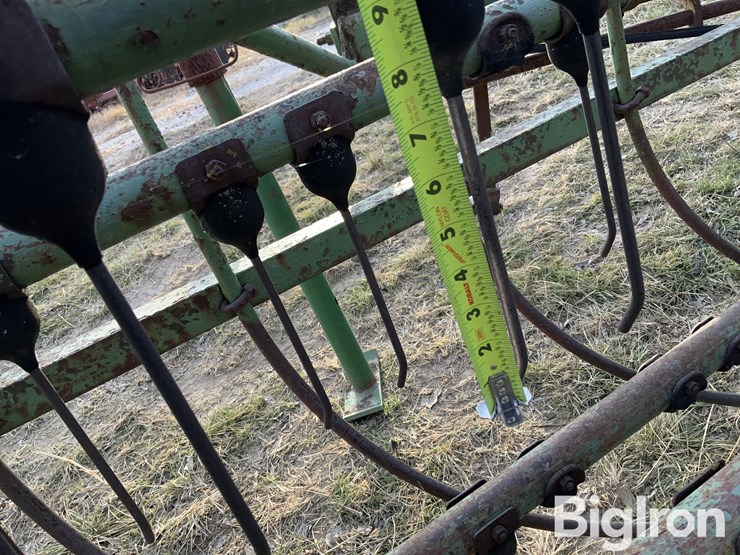 john-deere-350-image-19