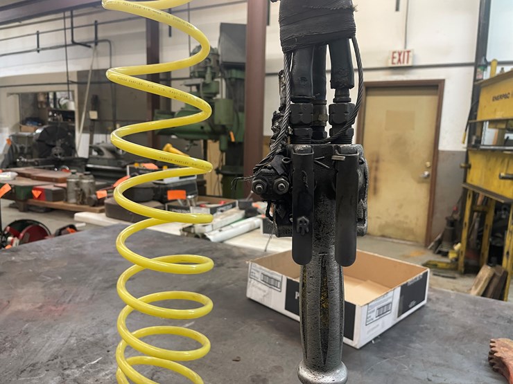 #5980-•-air-hoist-image-1