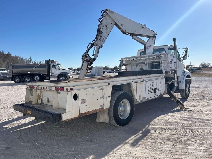 2003-sterling-l8500-image-3