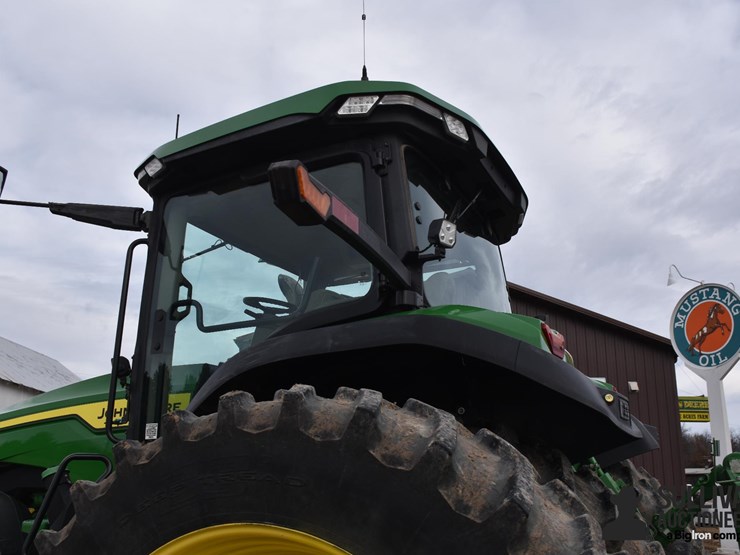 2020-john-deere-8r-280-image-19