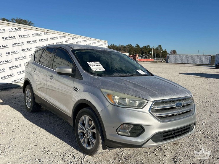 2017-ford-escape-image-2
