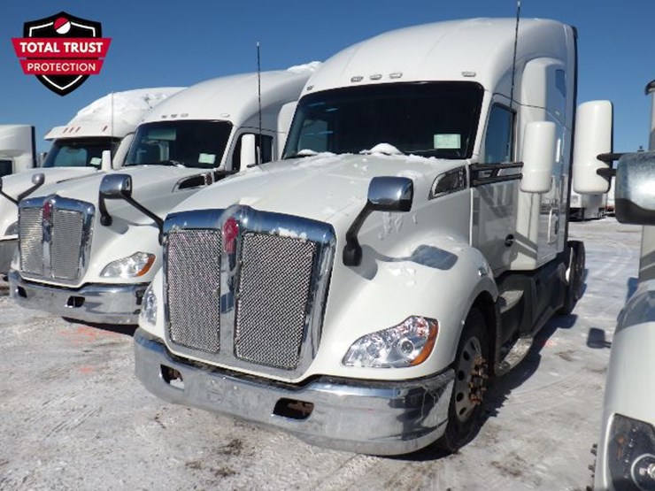 2020-kenworth-t680-image-1