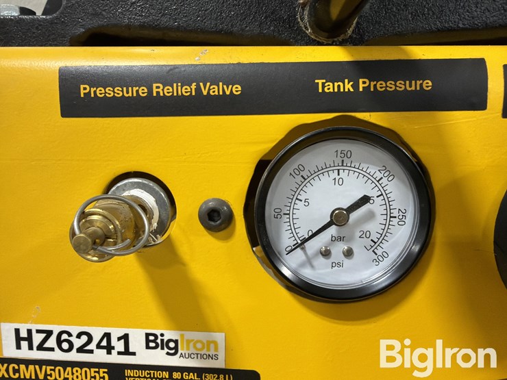 dewalt-dxcmv5048055-80-gallon-air-compressor-image-12