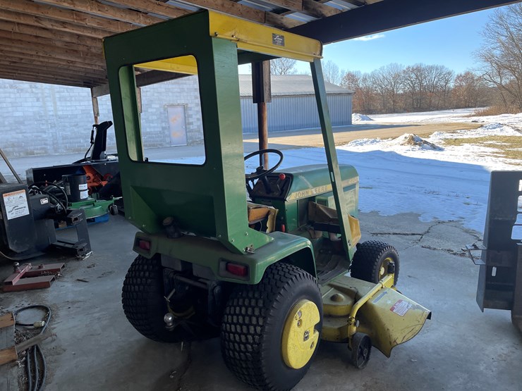 john-deere-420-image-4