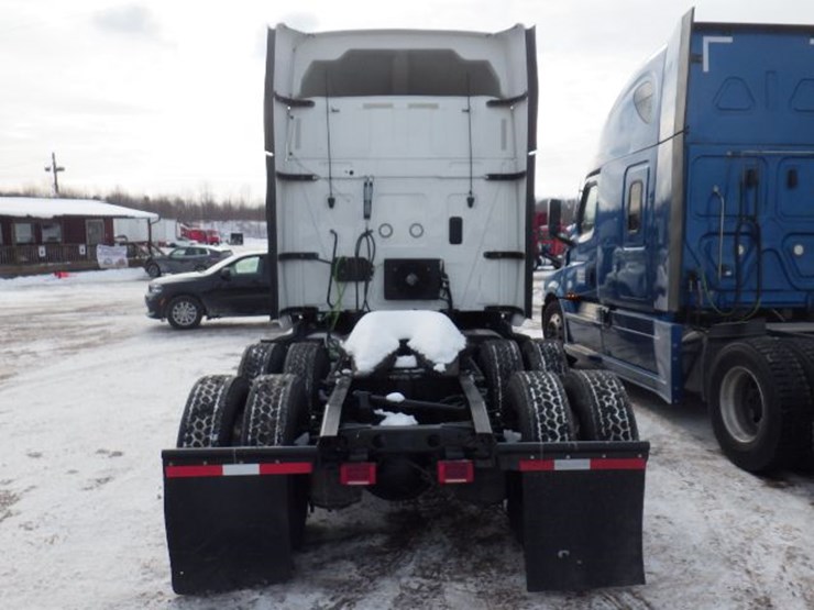 2021-international-lt-image-11