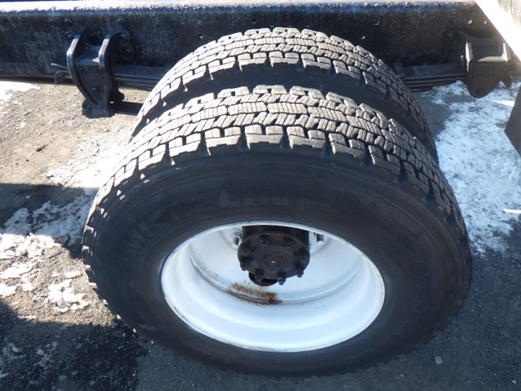 2016-hino-338-image-8