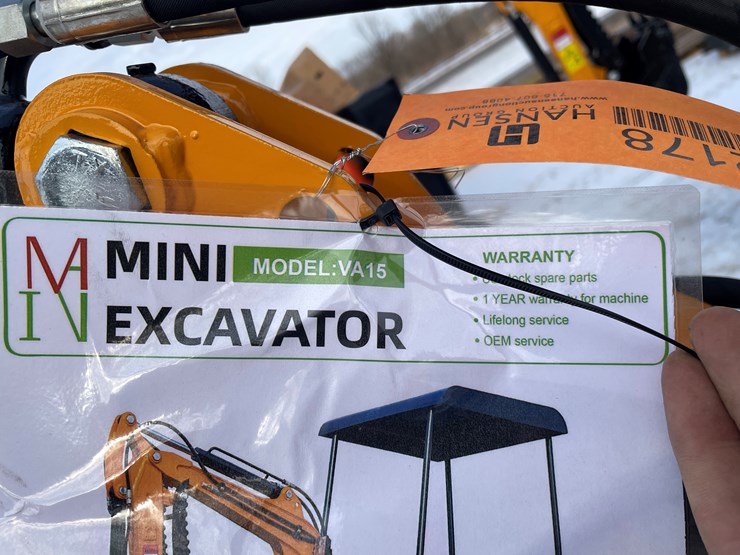 #109-•-miva-va15-mini-excavator-image-7