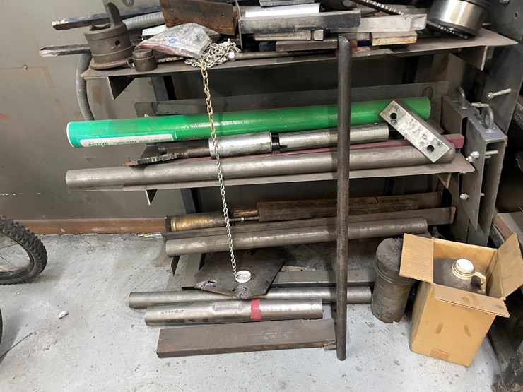 #5981-•-metal-shelf-image-3