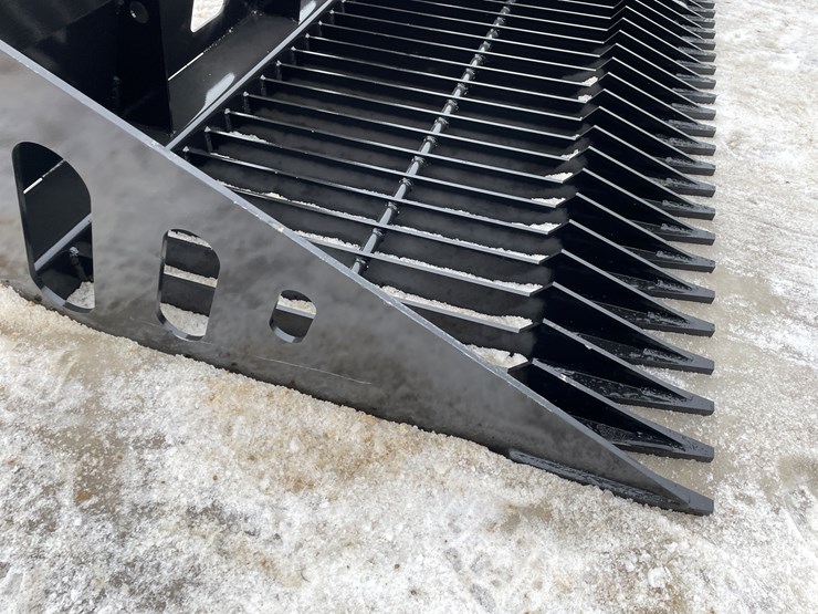 #2340-•-wolverine-skeleton-bucket-image-12