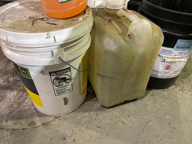 #7051-•-assortment-of-fluids-image-10