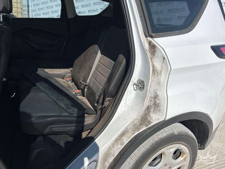 2017-ford-escape-image-17