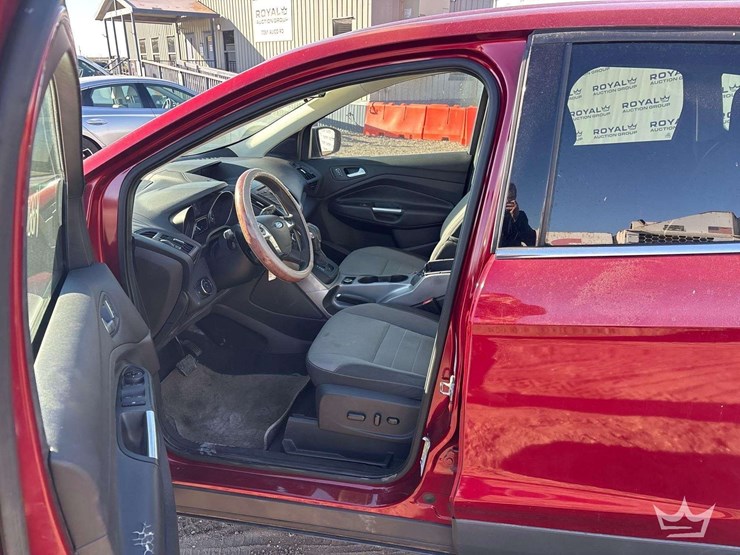 2014-ford-escape-image-12