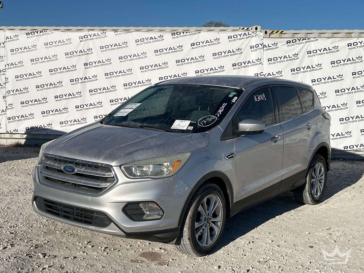 2017-ford-escape-image-1