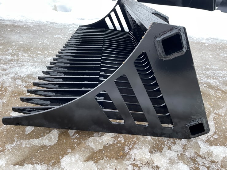 #2357-•-wolverine-mini-skid-steer-skeleton-bucket-image-8