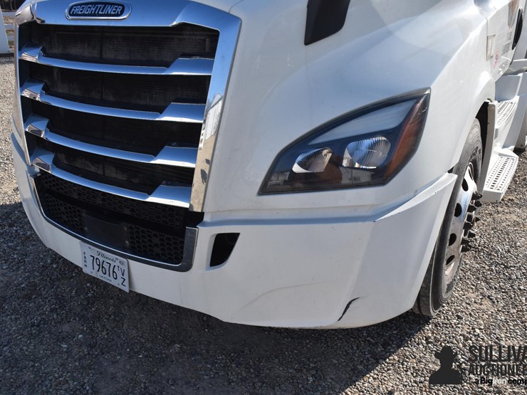2019-freightliner-cascadia-116-t/a-truck-tractor-image-12