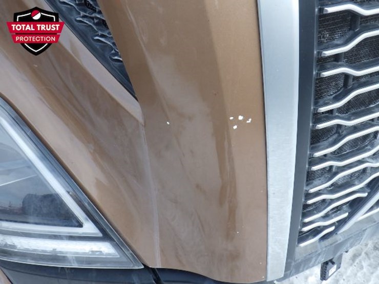 2022-volvo-vnl-300-image-6