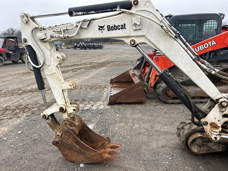 bobcat-325-image-7