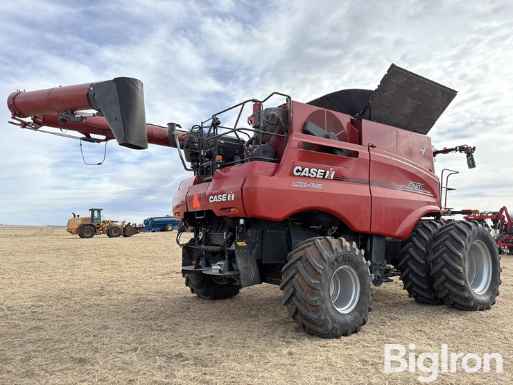 2020-case-ih-8250-image-2