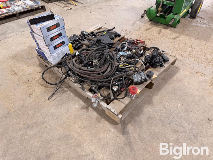 midland-radios/camcamera/hay-moisture-testers-image-2