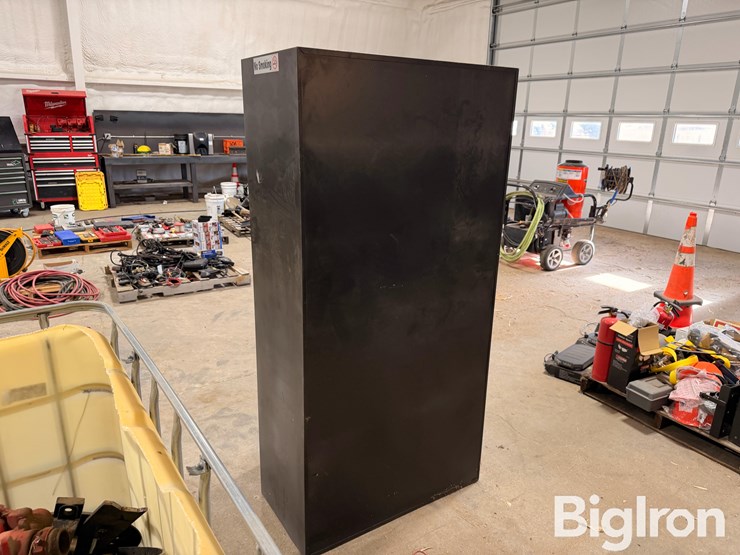 steel-cabinet-usa-4-shelf-cabinet-w/dry-erase-board-image-4