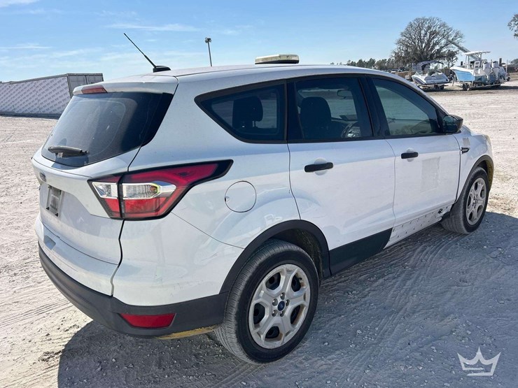 2017-ford-escape-image-3
