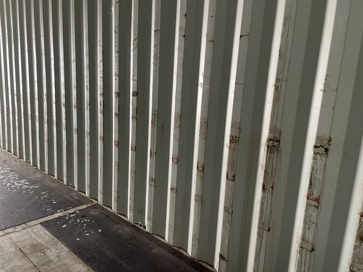 #201-•-40'-high-cube-shipping-container-image-13