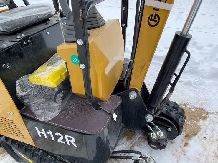 #106-•-new-cfg-industrial-mini-excavator-image-22