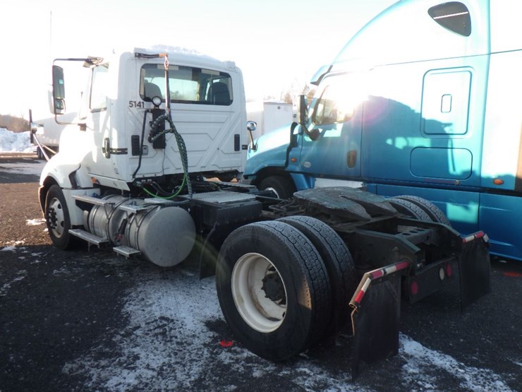 2016-international-prostar-image-6