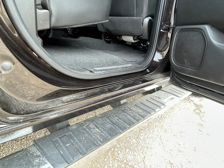 #4000-•-2019-chevy-silverado-high-country-pickup-(has-wi-title)-image-32