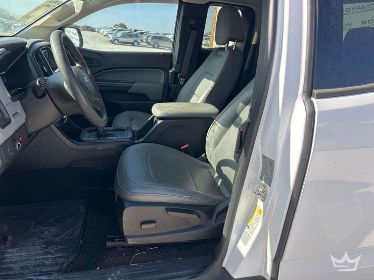 2016-chevrolet-colorado-image-13