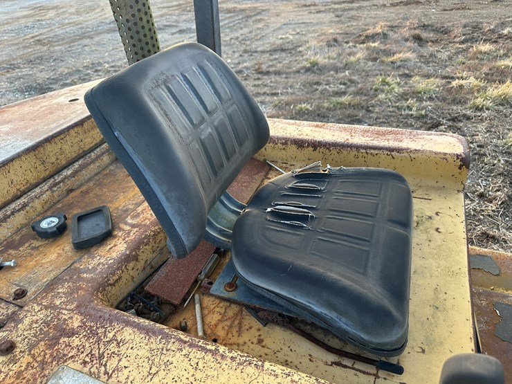 caterpillar-vc60d-image-14