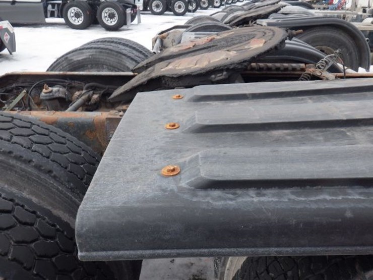 2014-peterbilt-386-image-10