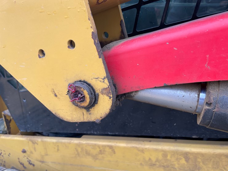 caterpillar-279d-image-31