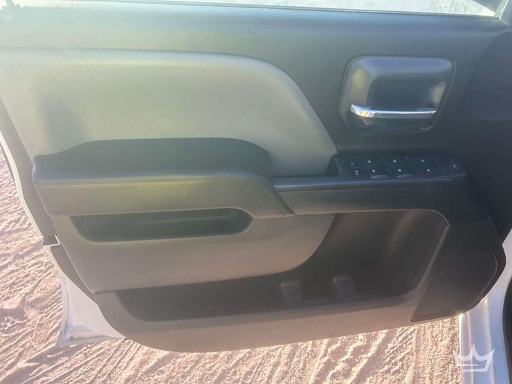 2016-chevrolet-silverado-1500-image-11