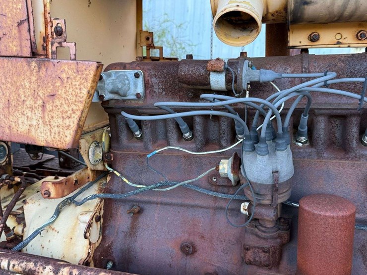 oliver-forklift-image-9